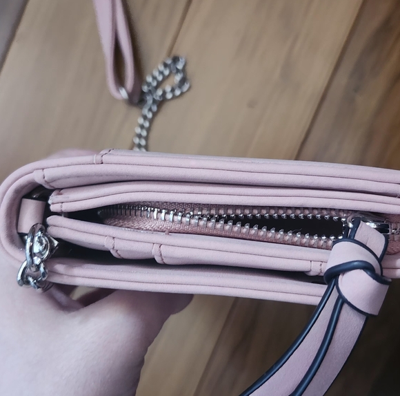 *SOLD*Blush Pink Crossbody/clutch Bag - Picture 6 of 8